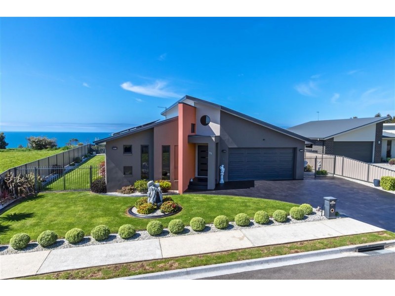 35 Bowman Drive, Penguin TAS 7316