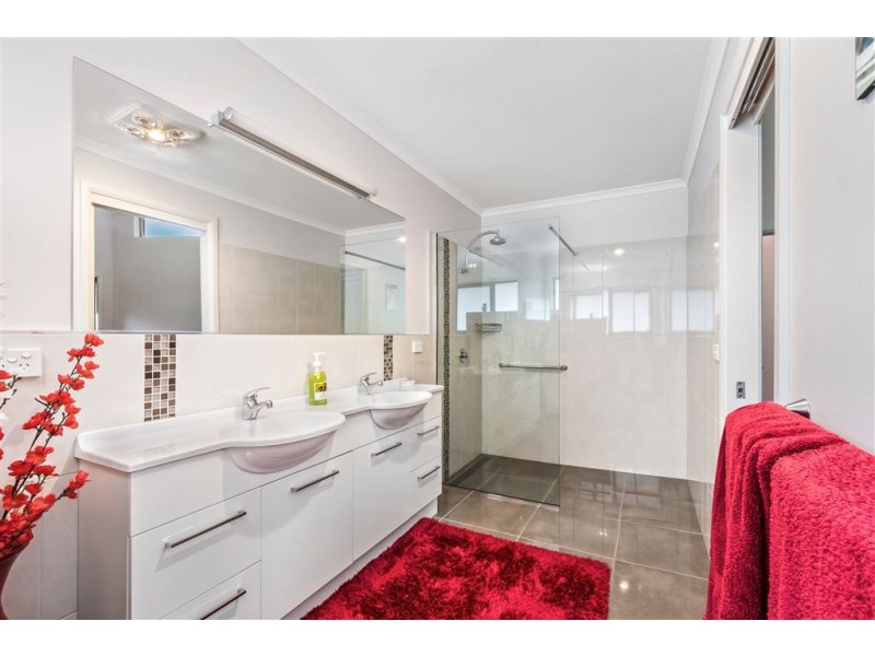 35 Bowman Drive, Penguin TAS 7316