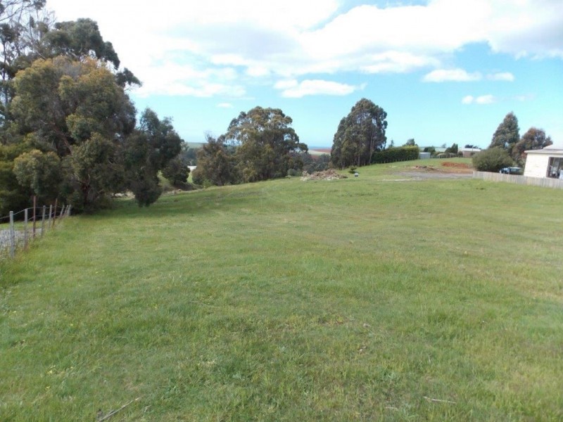 69 White Hills Road, Penguin TAS 7316