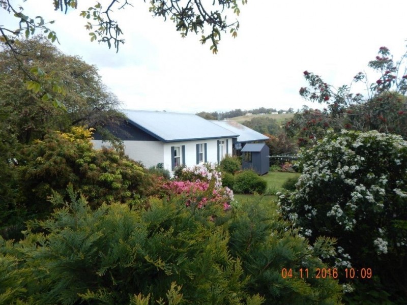 6 Southwood Avenue, Penguin TAS 7316
