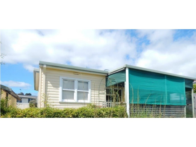 4 Fielding Street, Penguin TAS 7316