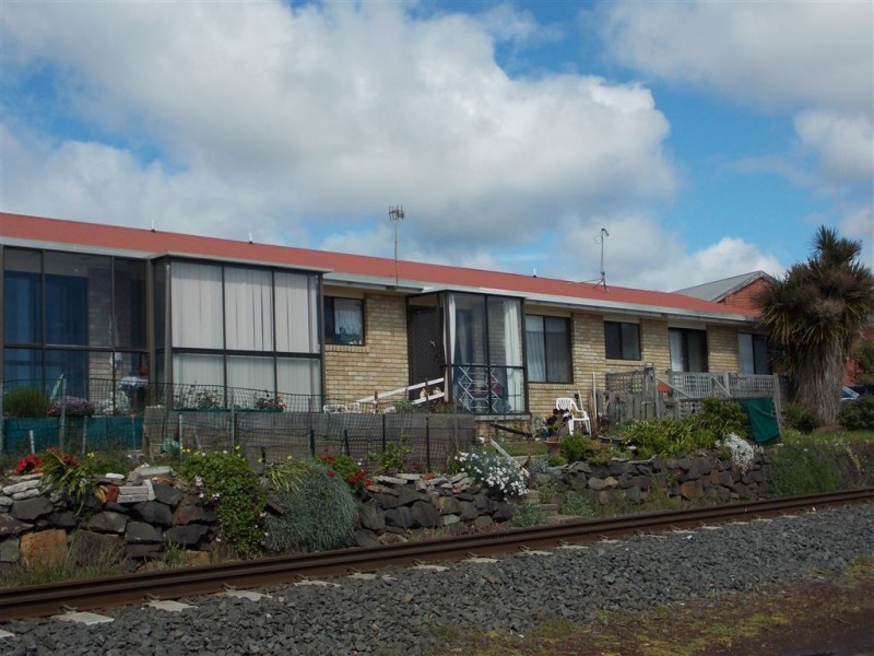9/99-101 Main Road, Penguin TAS 7316