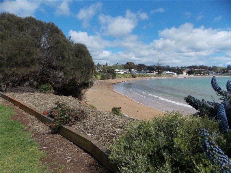 9/99-101 Main Road, Penguin TAS 7316