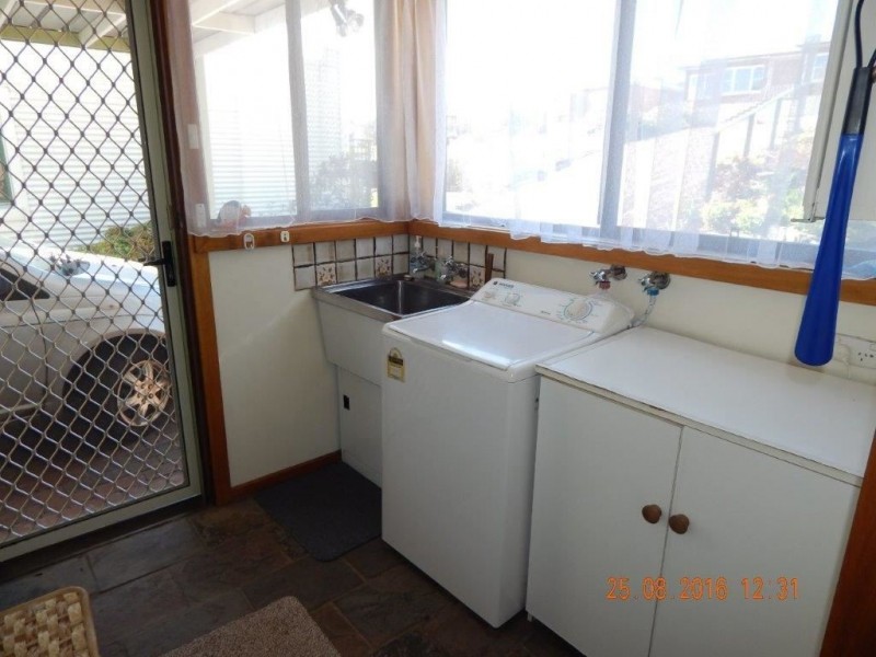 42 Ironcliffe Road, Penguin TAS 7316