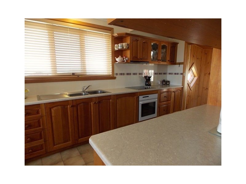 2 Hales Street, Penguin TAS 7316