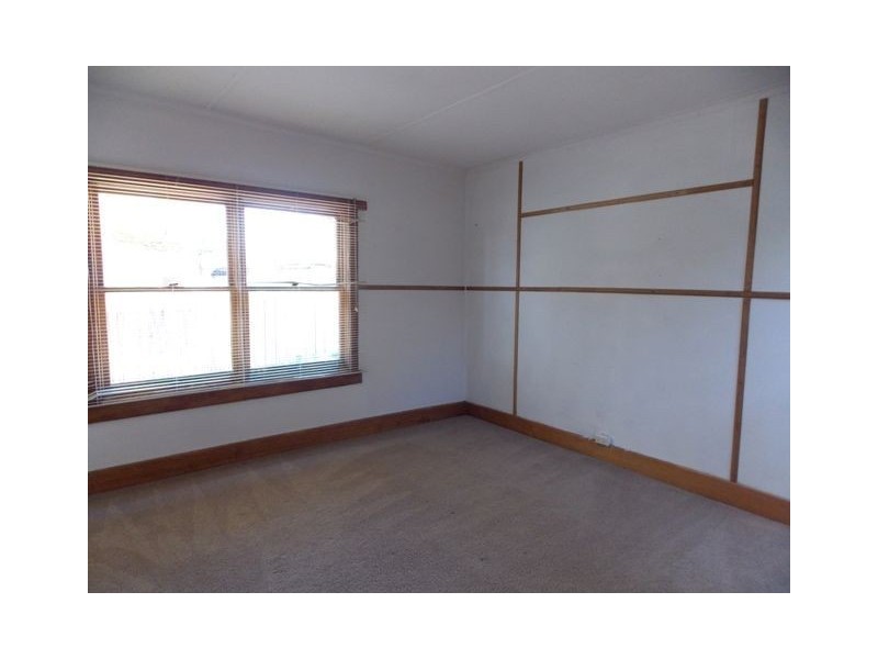 22 King Edward Street, Penguin TAS 7316
