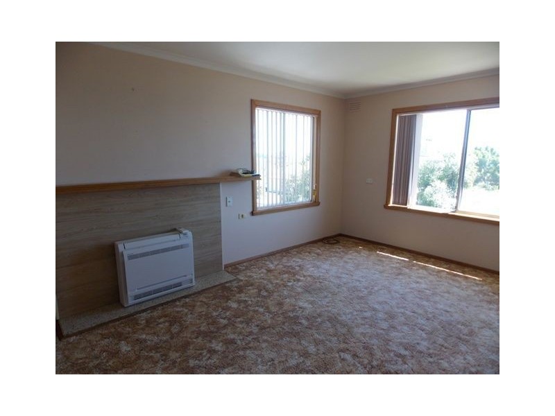 2 Hampson Street, Penguin TAS 7316