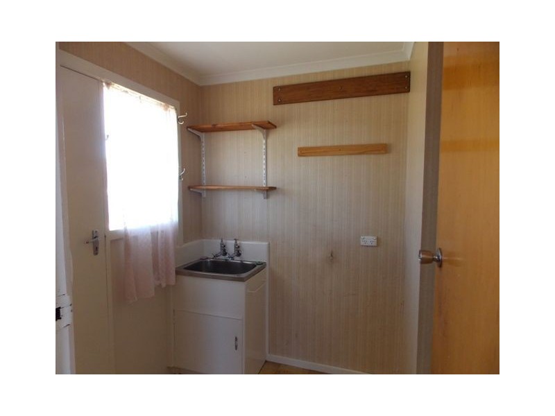 10 Ling Street, Penguin TAS 7316