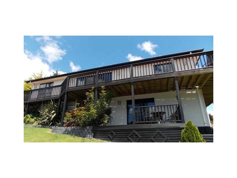 11 Evelyn Street, Penguin TAS 7316