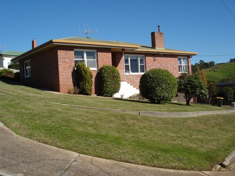 12 Elizabeth Street, Penguin TAS 7316