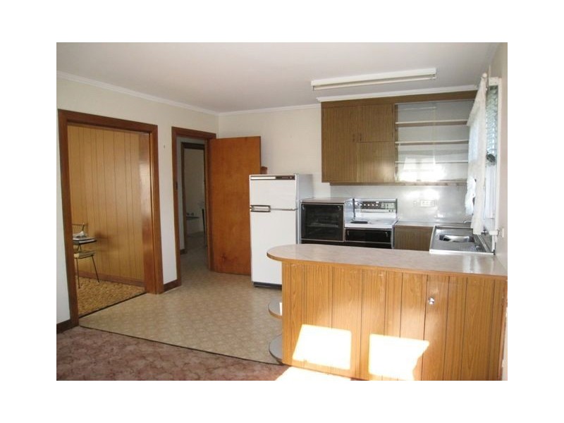 12 Elizabeth Street, Penguin TAS 7316