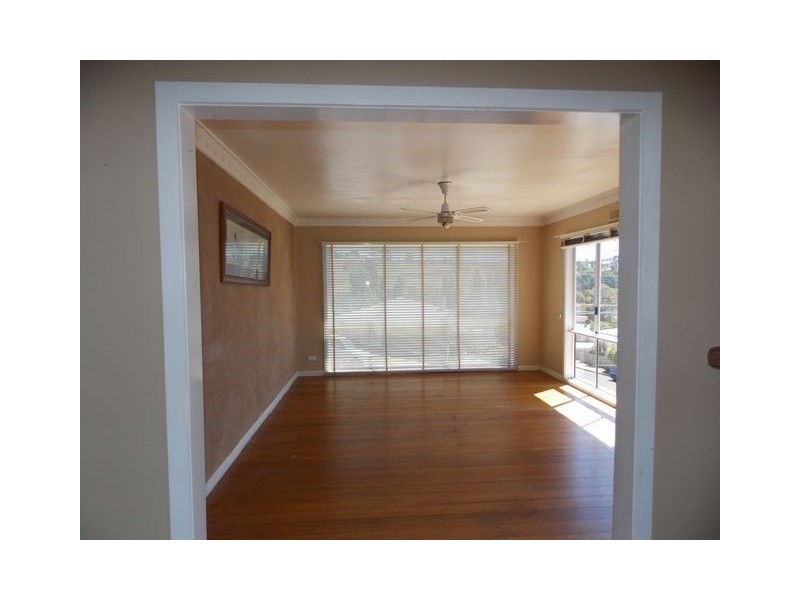 13 Elizabeth Street, Penguin TAS 7316