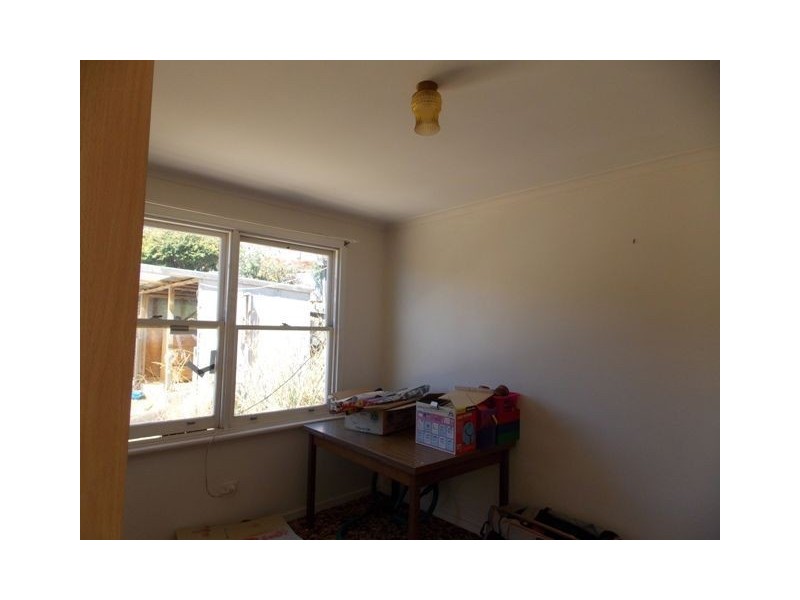 13 Elizabeth Street, Penguin TAS 7316