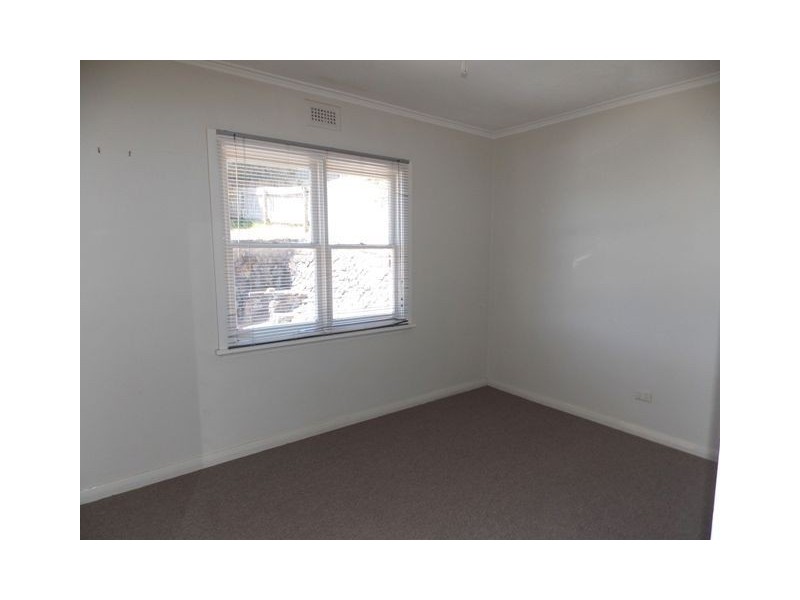 3 South Road, Penguin TAS 7316