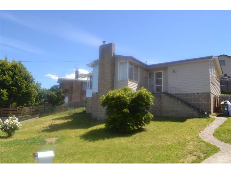 17 Canberra Road, Claremont TAS 7011