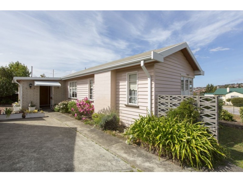 22 Norman Circle, Glenorchy TAS 7010