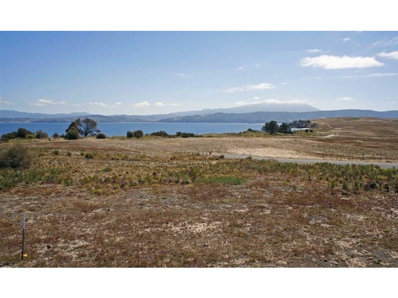 126 Spitfarm Road, Opossum Bay TAS 7023