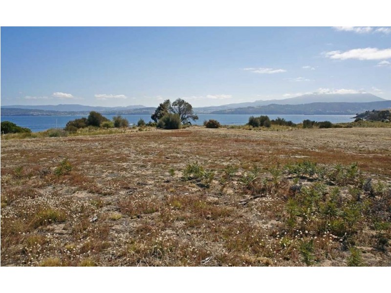 126 Spitfarm Road, Opossum Bay TAS 7023