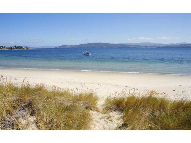 126 Spitfarm Road, Opossum Bay TAS 7023