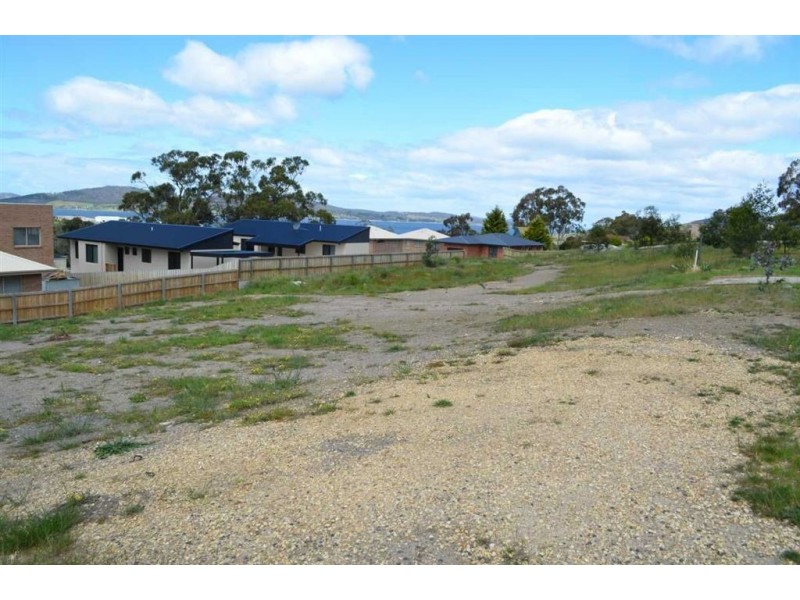 10 Emmaline Court, Rokeby TAS 7019