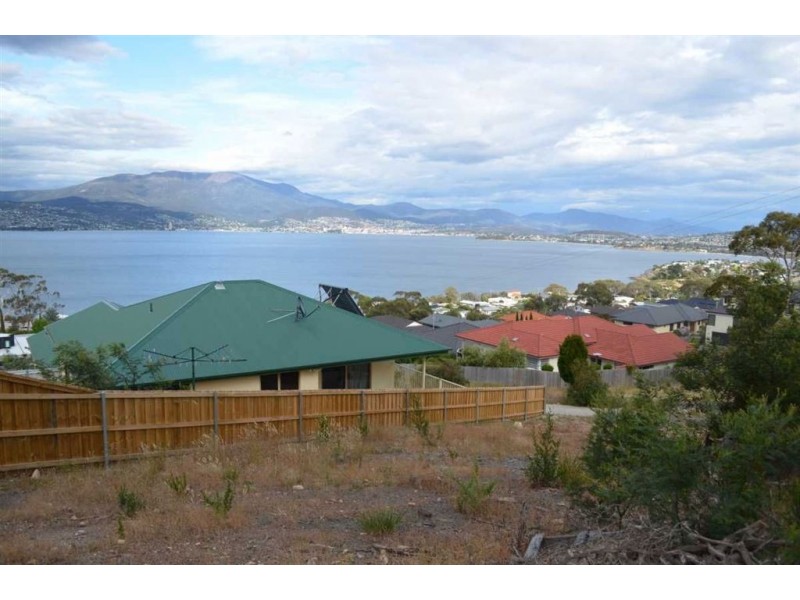 556 Oceana Drive, Howrah TAS 7018