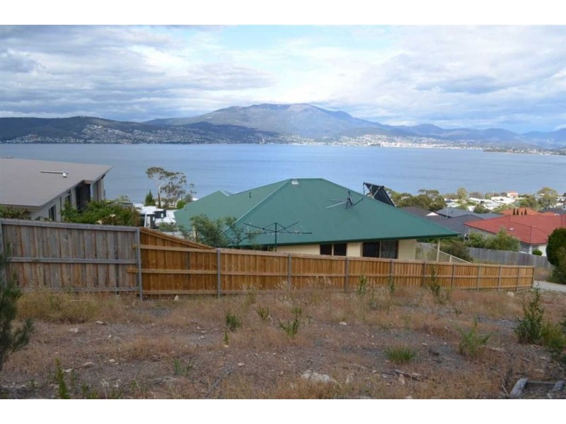 556 Oceana Drive, Howrah TAS 7018