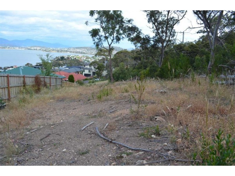 556 Oceana Drive, Howrah TAS 7018