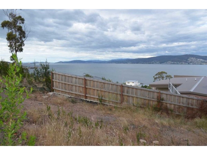 556 Oceana Drive, Howrah TAS 7018