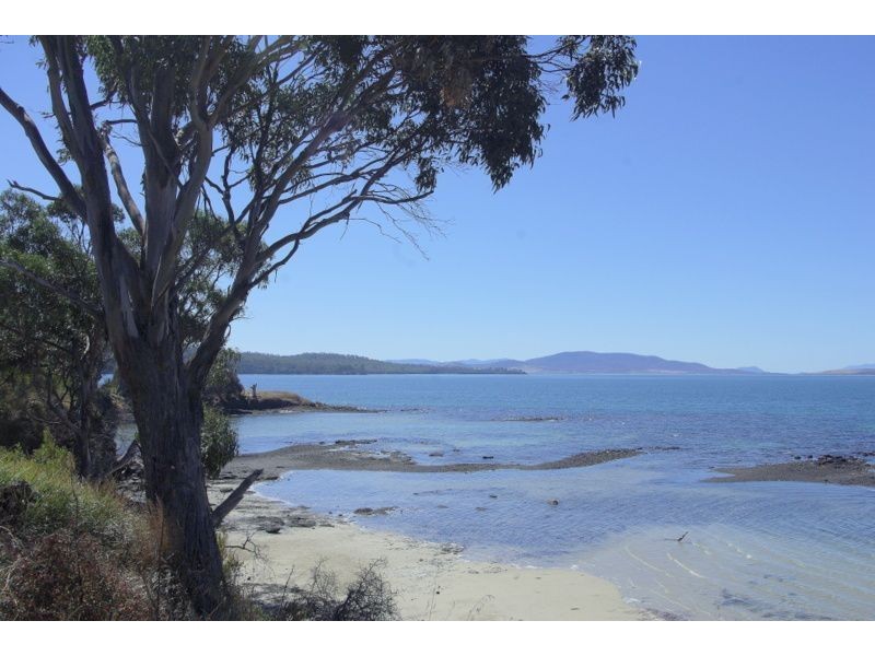 824 Saltwater River Road, Saltwater River TAS 7186