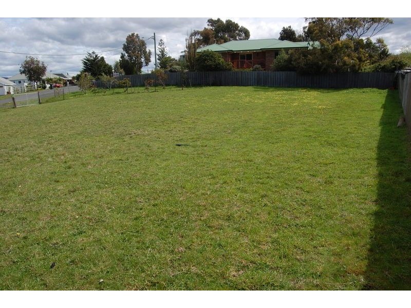5 Rainbow Terrace, Opossum Bay TAS 7023