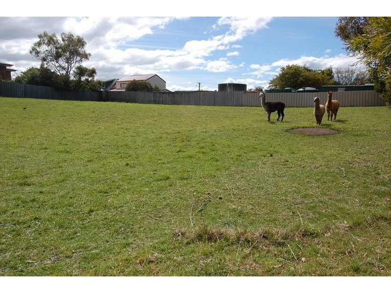 5 Rainbow Terrace, Opossum Bay TAS 7023