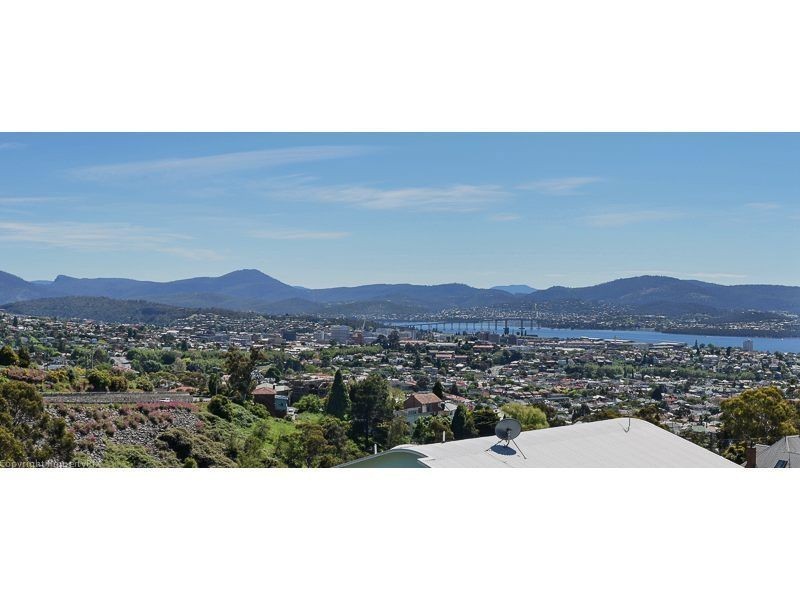 8 Oberon Court, Dynnyrne TAS 7005