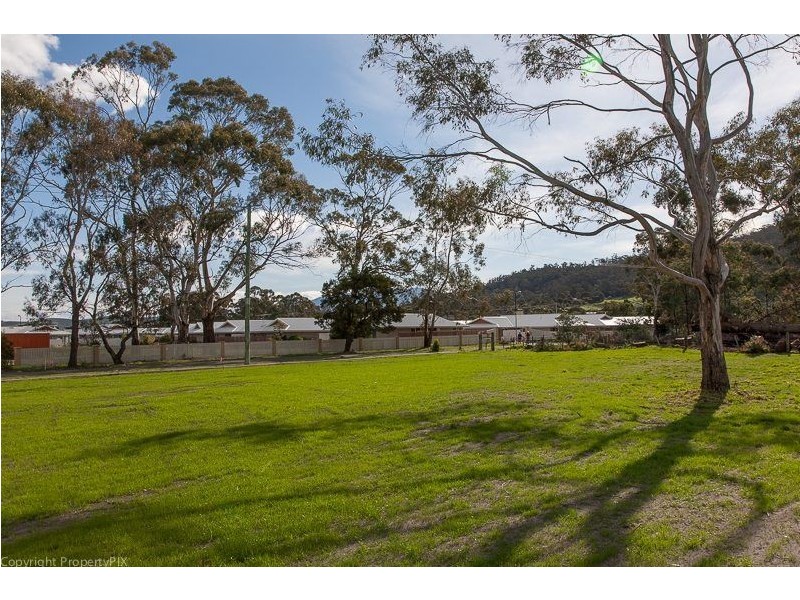 49 Manatta Street, Lauderdale TAS 7021