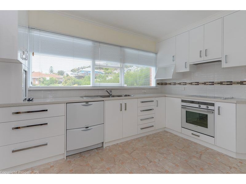 80 East Derwent Highway, Lindisfarne TAS 7015