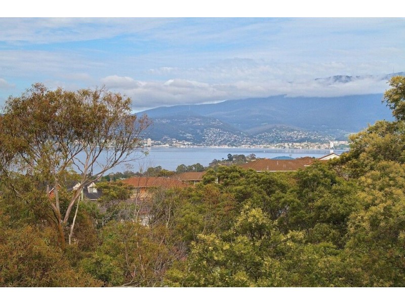 69 Skyline Drive, Howrah TAS 7018