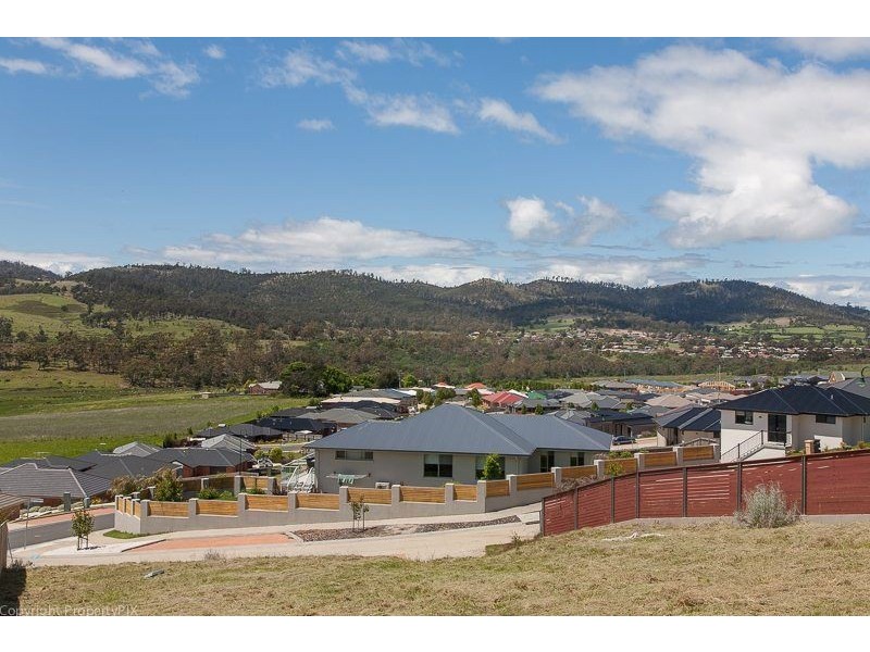 2 Betsy Mack Place, Howrah TAS 7018