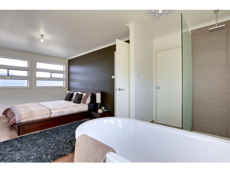 3 Vitesse Court, Tranmere TAS 7018