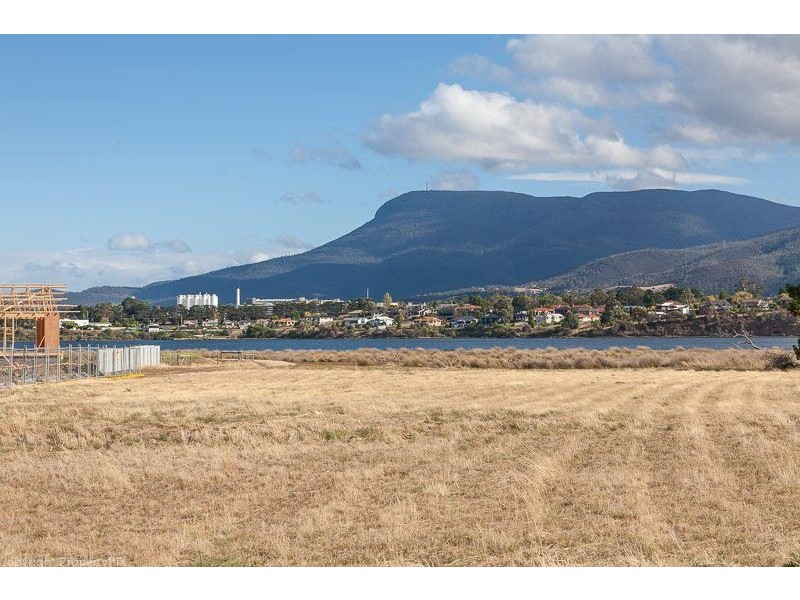75 Fouche Avenue, Old Beach TAS 7017
