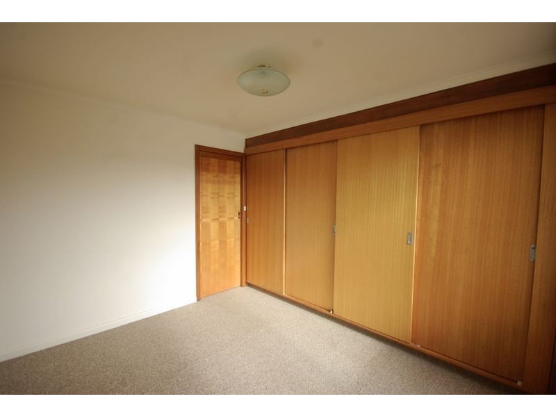 2/48 Surf Road, Seven Mile Beach TAS 7170