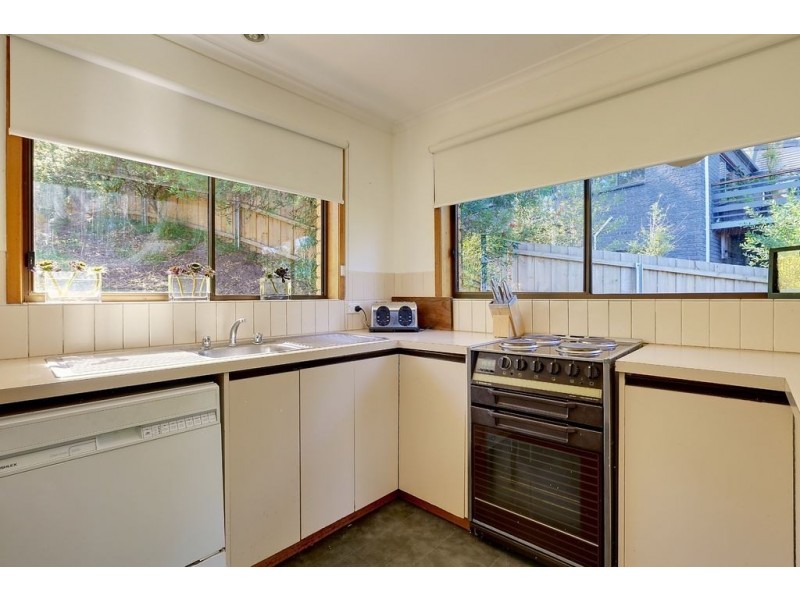 10 Nottingham Court, Lindisfarne TAS 7015