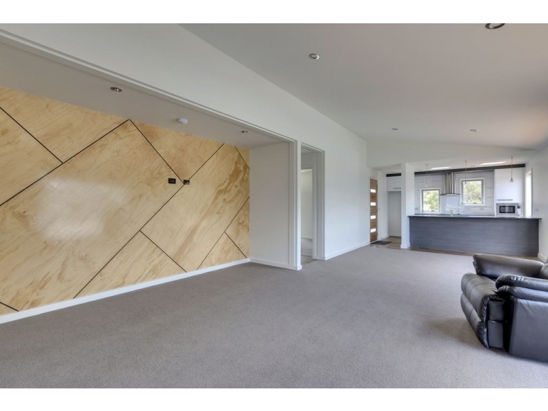 635 Oceana Drive, Tranmere TAS 7018