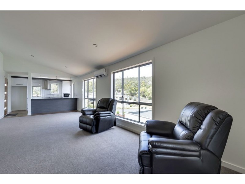 635 Oceana Drive, Tranmere TAS 7018