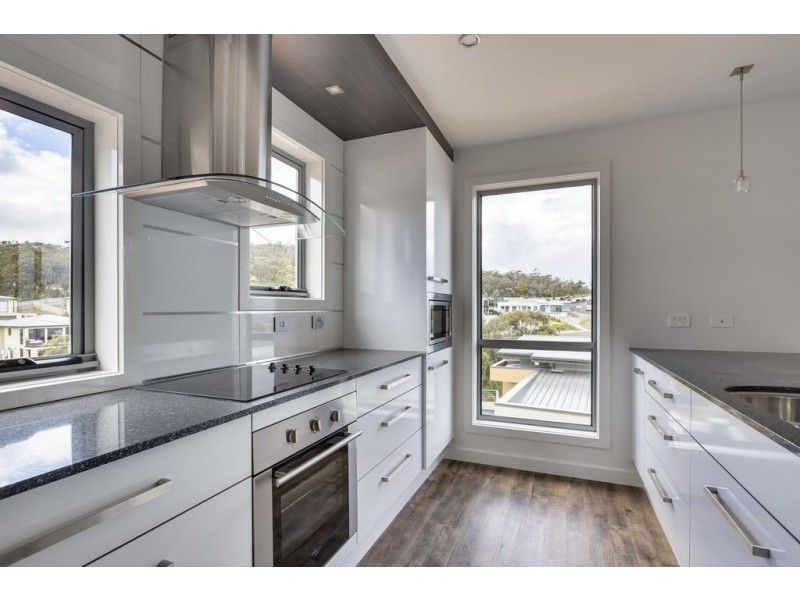 635 Oceana Drive, Tranmere TAS 7018