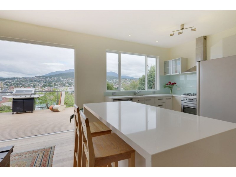 24 Aberdeen Street, Glebe TAS 7000