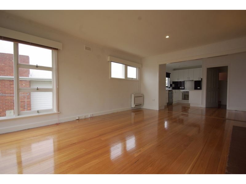 31 Hilton Road, Claremont TAS 7011