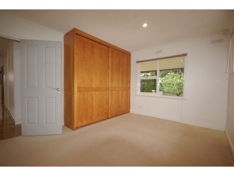 31 Hilton Road, Claremont TAS 7011