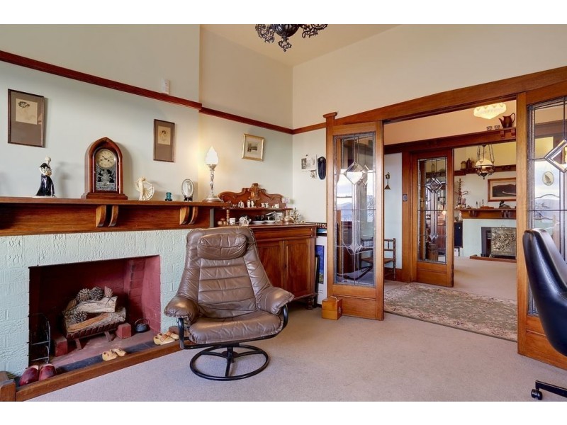 13 Alt-Na-Craig Avenue, Mount Stuart TAS 7000