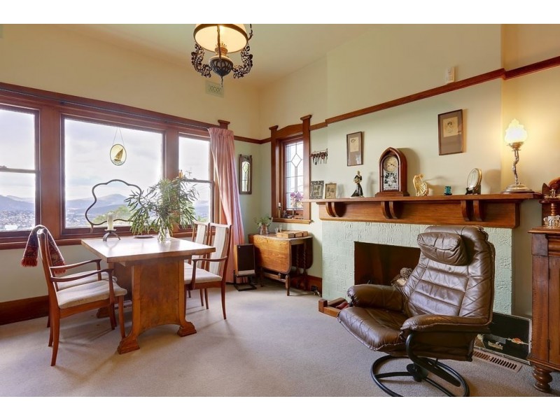 13 Alt-Na-Craig Avenue, Mount Stuart TAS 7000