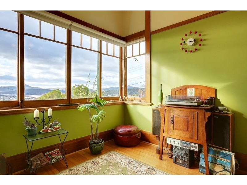 13 Alt-Na-Craig Avenue, Mount Stuart TAS 7000