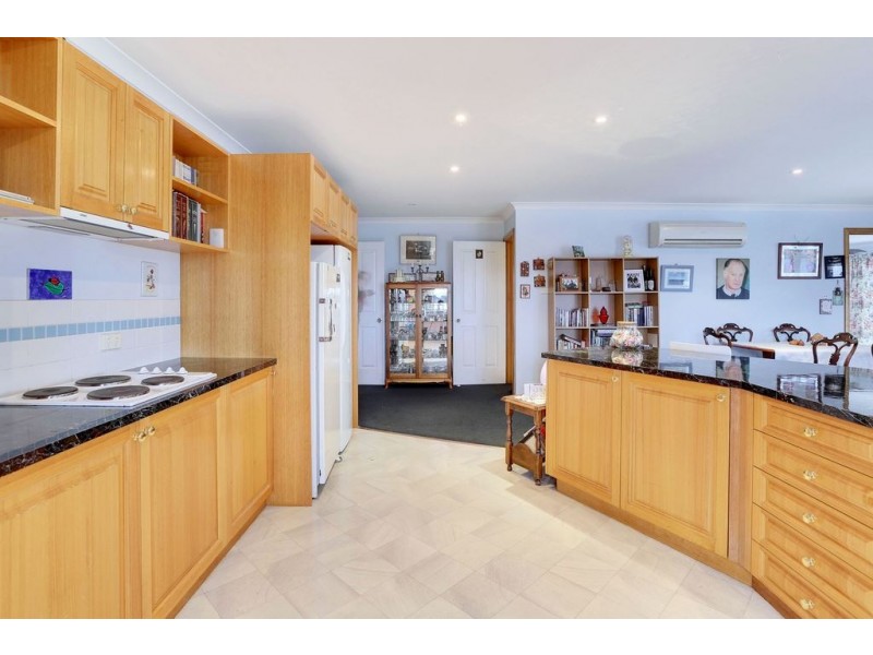 10 Erica Place, Oakdowns TAS 7019